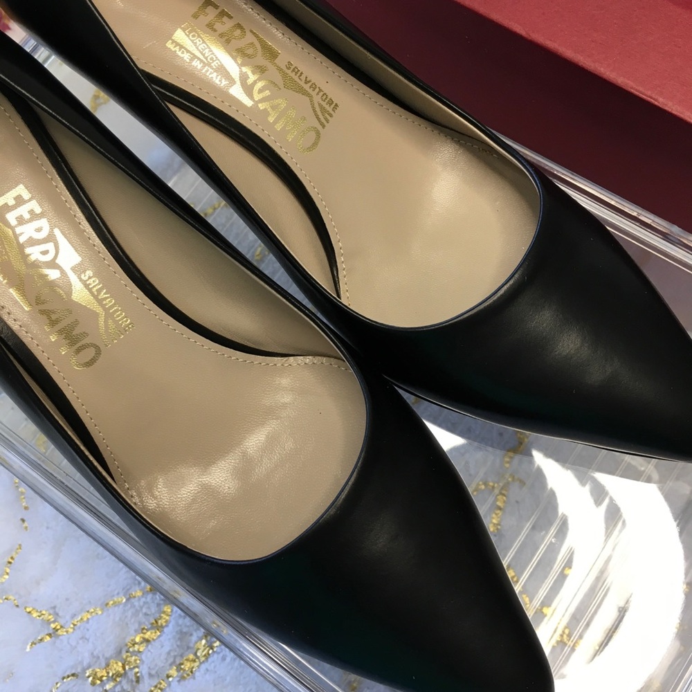 Salvatore Ferragamo Black Leather Women's Shoes